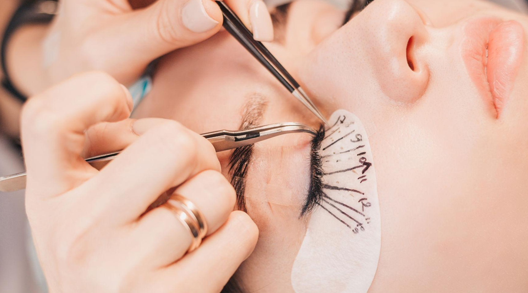How to Control Lash Extension Direction for a Flawless Finish