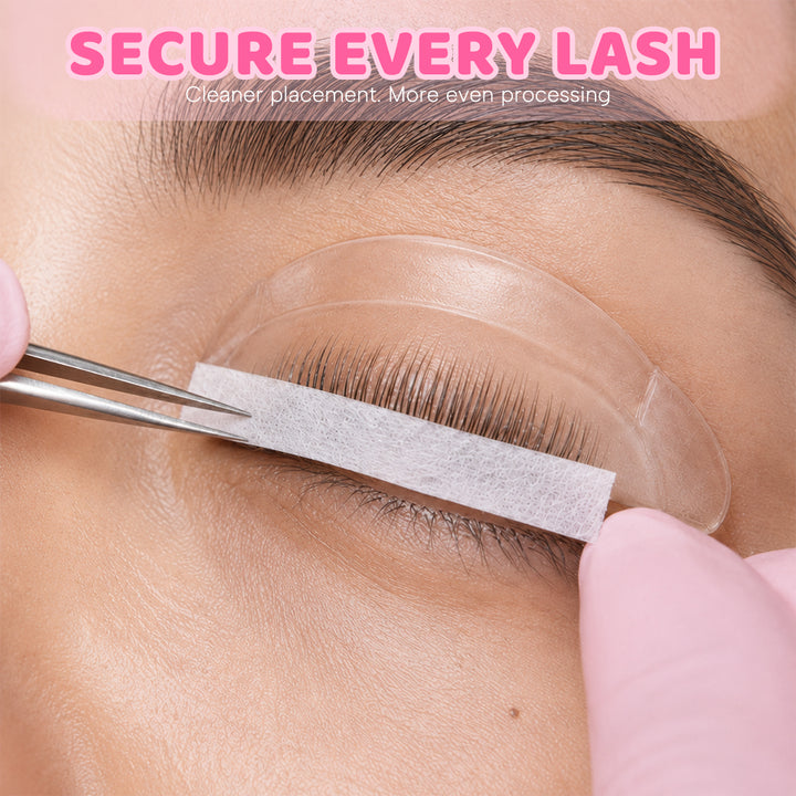 Lash lift paper covers with 500 pre-cut 5 × 50 mm strips, available in textured and ultra-thin micro-hole versions for professional lash lift treatments.