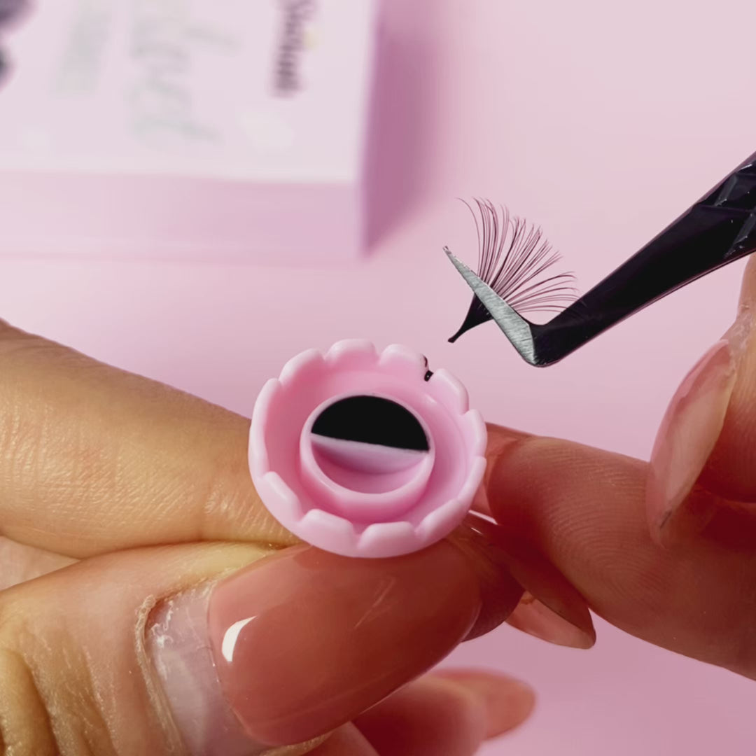 0.07 Velvet Volume Premium Lashes