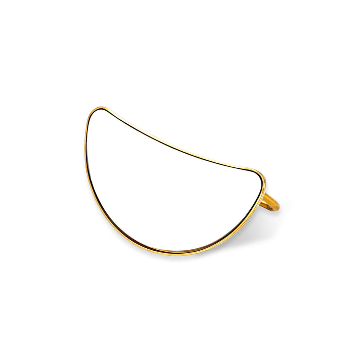 Stand-type lash mirror used by lash technicians to inspect extensions during professional eyelash application and finishing.